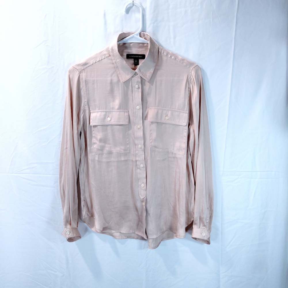 Banana Republic Light Pink Long Sleeve Shirt